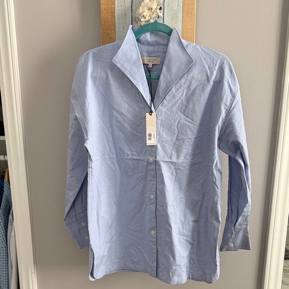 Martha v-neck Blue Dress Shirt